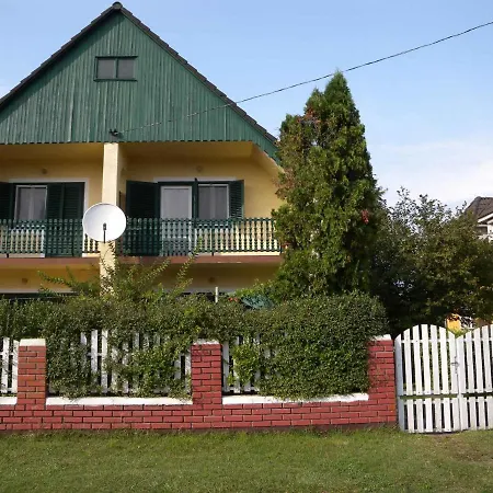 In Balatonmariafuerdo 33086 Holiday home